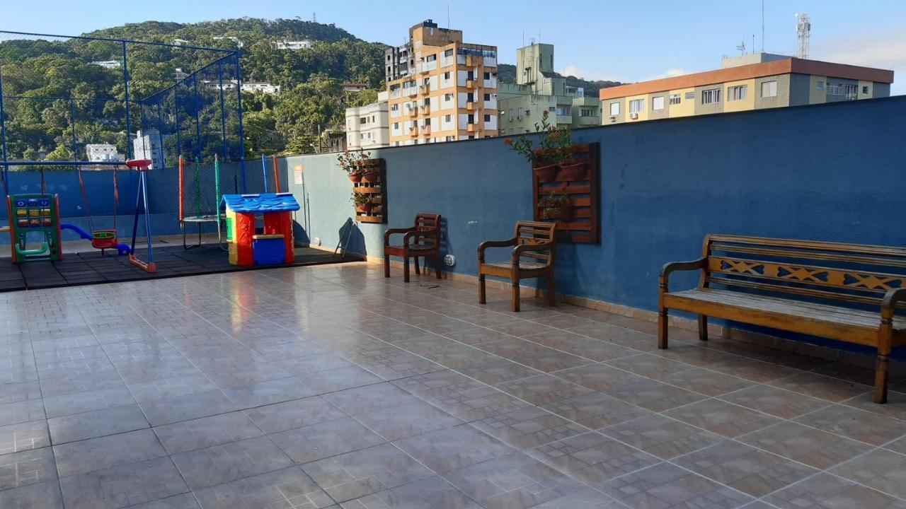 Praia Guarujá: Beachside Retreat with Pool and Flexible Check-in Exterior photo