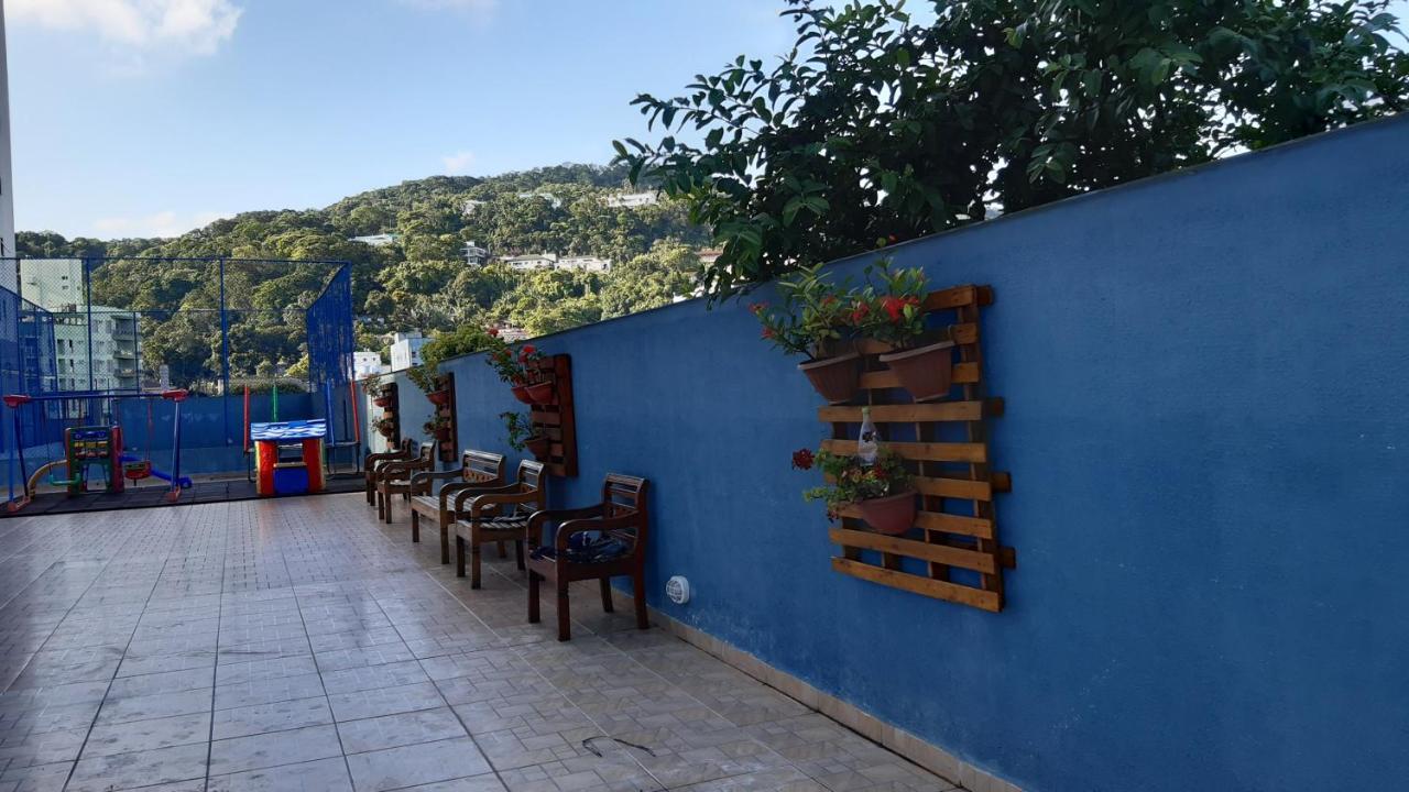 Praia Guarujá: Beachside Retreat with Pool and Flexible Check-in Exterior photo